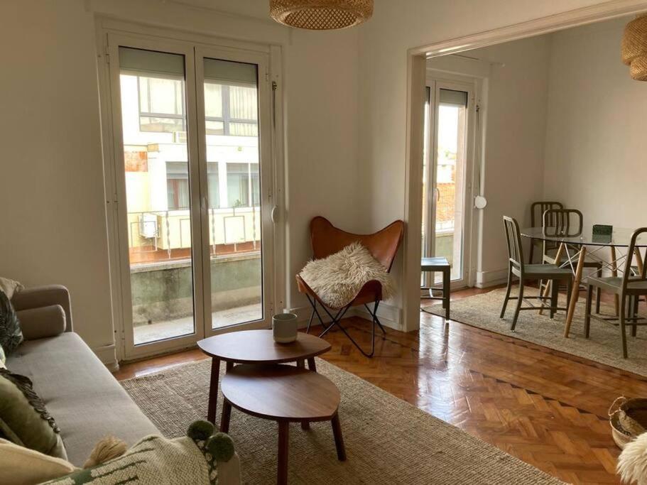 Apartamento Apartamento Bem Localizado Para Familias & Amigos Lisboa Exterior foto